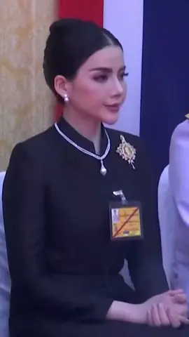 คุณหญิงเมย์🩷 แห่งหัวเมืองนครศรีธรรมราช พันเอก(พิเศษ)หญิง คุณหญิงอนุสรา สุขสวัสดิ์วัชราภรณ์ พระที่นั่งอภิเศกดุสิต