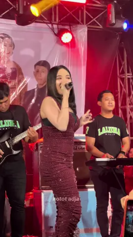 doremi cah💃🏻 @Din Annesia @Promotor Laluna Music #dinannesia #laluna #lalunamusicentertaiment #ojingtogether #ojingplatk 