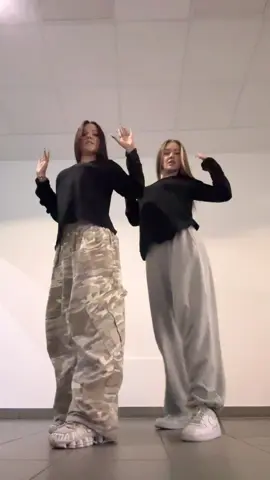 @TYLA got us obsessed with her again😩 #chanel #tyla #dancers #dancetrend #duo dc: @kipittok 