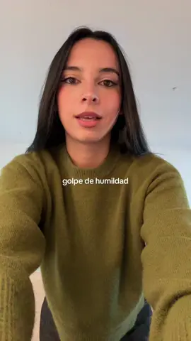 clase de baile a silvia y sus dos compañeras de piso