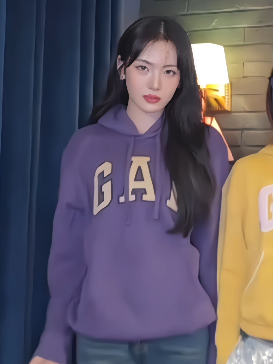 1/2 | #SUI - Fancam 4K kikii | MUITO OBRIGADO MEUS AMORES POR 3K , vcs não sabem o quanto isso foi um sonho que se tornou realidade, as vezes eu pensava 