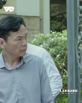 Lãnh đạo đi làm, nhiều người săn đón