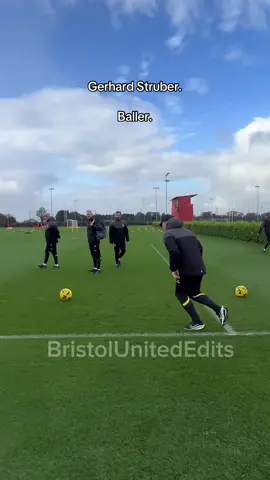 #ashtongate #bristolcity #football #comeonyoureds #bcfc @-GERHARD-STRUBERS-CIDER-ARMY- @Keir Sutton @Bristol City FC @Ashton Gate Stadium  