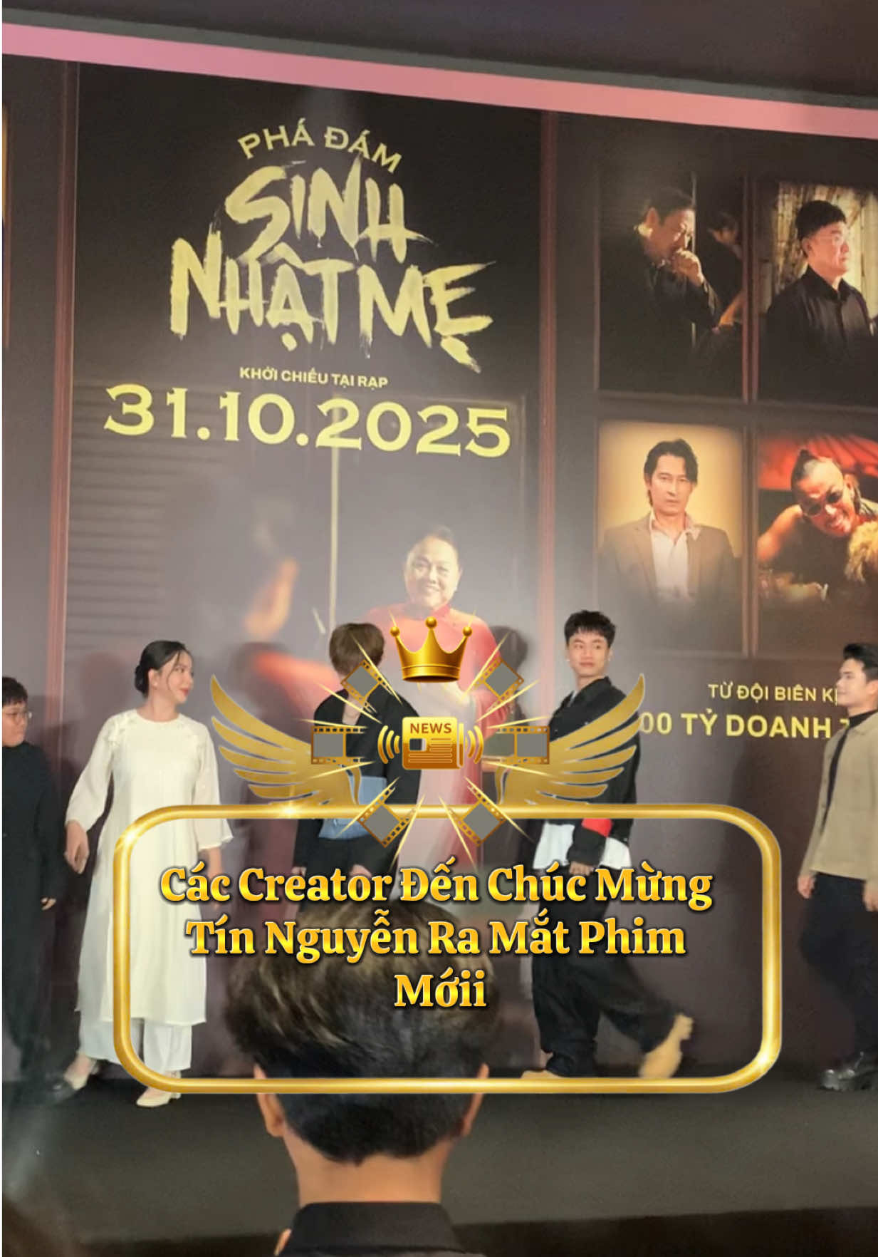 Các Creator Đến Chúc Mừng Tín Nguyễn Ra Mắt Phim Mới #tienproductionbiz #tinnguyen #doanthevinh #phimchieurap #phadamsinhnhatme 
