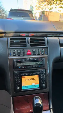 Winter is coming 🥶 ❄️ #Mercedes #W210 #oldbutgold #winterpackage 