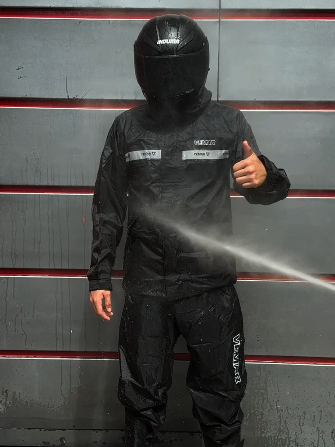 🌧️ ¡Que la lluvia no te frene! Con los impermeables de Brymar, seguís rodando cómodo, seco y con facha 😎💪 📍Tiquipaya – Cochabamba 📦 Envíos a todo el país 📲 WhatsApp: 60394242 #Brymar #ImpermeablesParaMoto #Motolovers #MotociclistasBolivia #MotosBolivia #RainRide #Motopasion #AccesoriosMoto #BikerLife #Cochabamba #Tiquipaya #MotoStyle