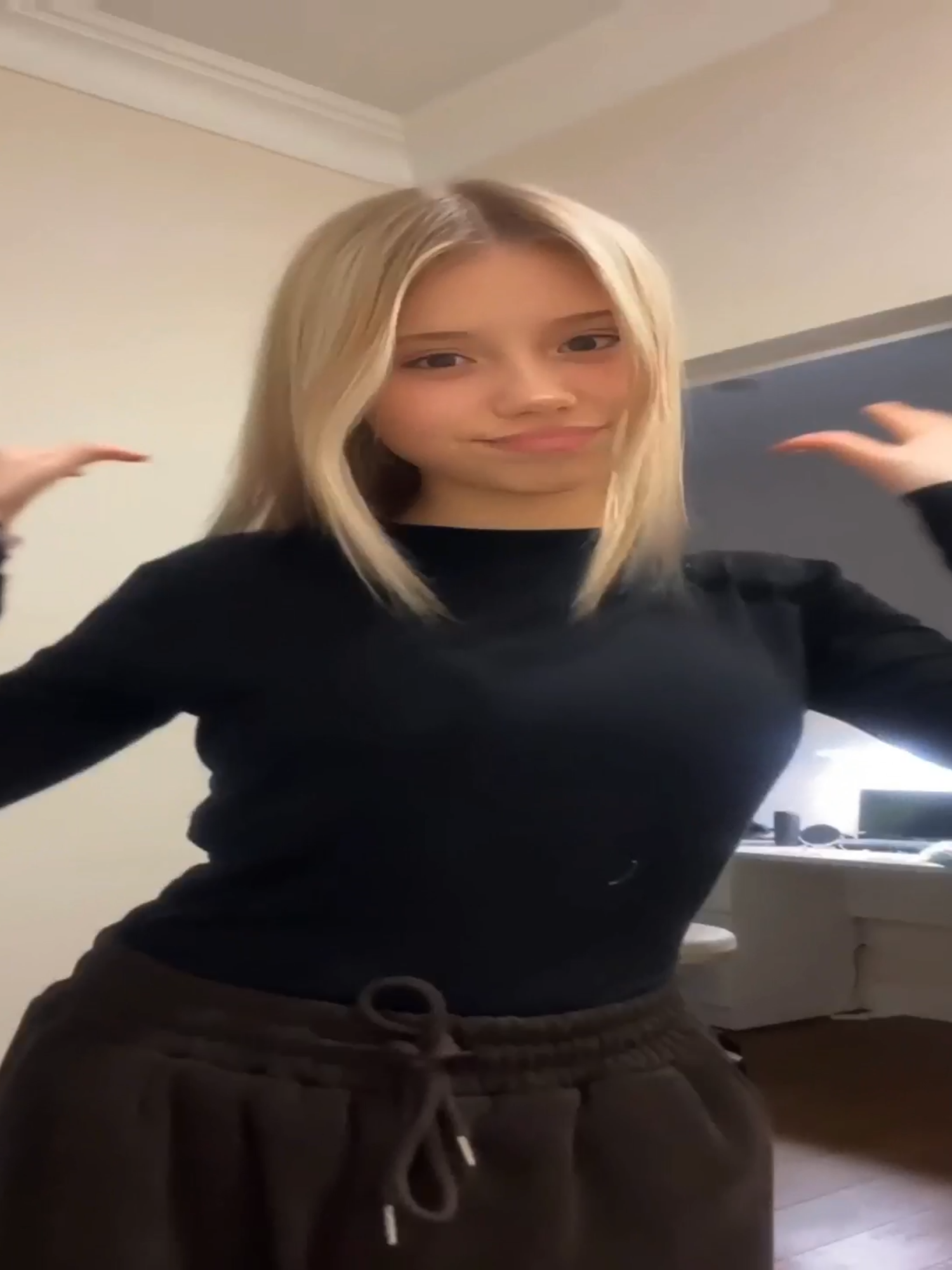 Поздравляю с 280k подписчиков @pav.p3 ❤🥳  | День 23, как я прошу тебя подписаться 🙏 #Павлова #pav #pavlova #pavlovaedit #длятебя #самаякрасивая #первый #рекомендации #рек #врекомендации #reccomended #reccomendation #reccomendations #1million