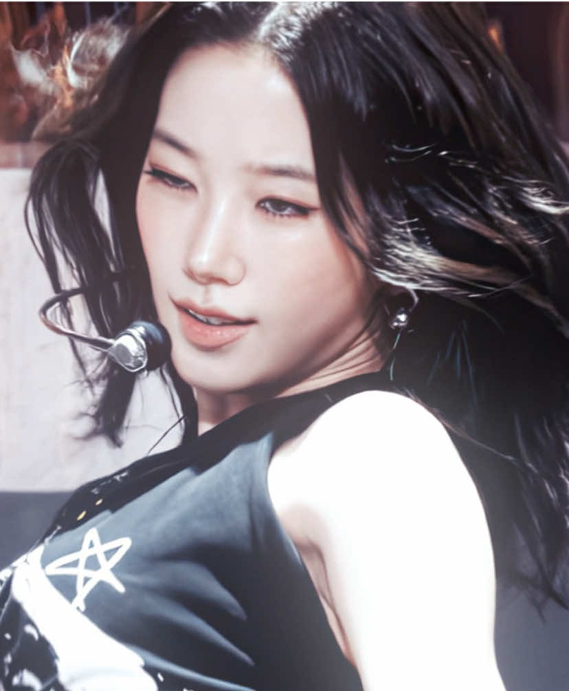 new payhip in bio  cc; backseat  #lesserafim #kazuhaedit #fyp #kazuhalesserafim #edit 