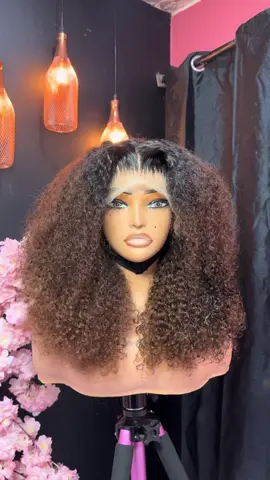 Venez payer prix cassée 70k#0749847527 #poseperruque #pourtoii #tiktokviral #tiktokfrance🇨🇵 @M.MAKE UP 