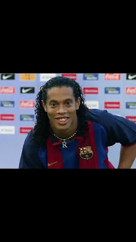 Ronaldinho 🇧🇷 #paratii #futebol #brazil #football #viral 