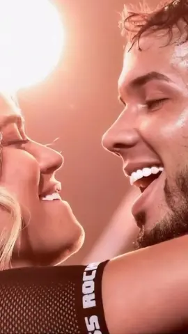 Que bonita pareja hacian #anuel #karolg @Karol G #fyp 