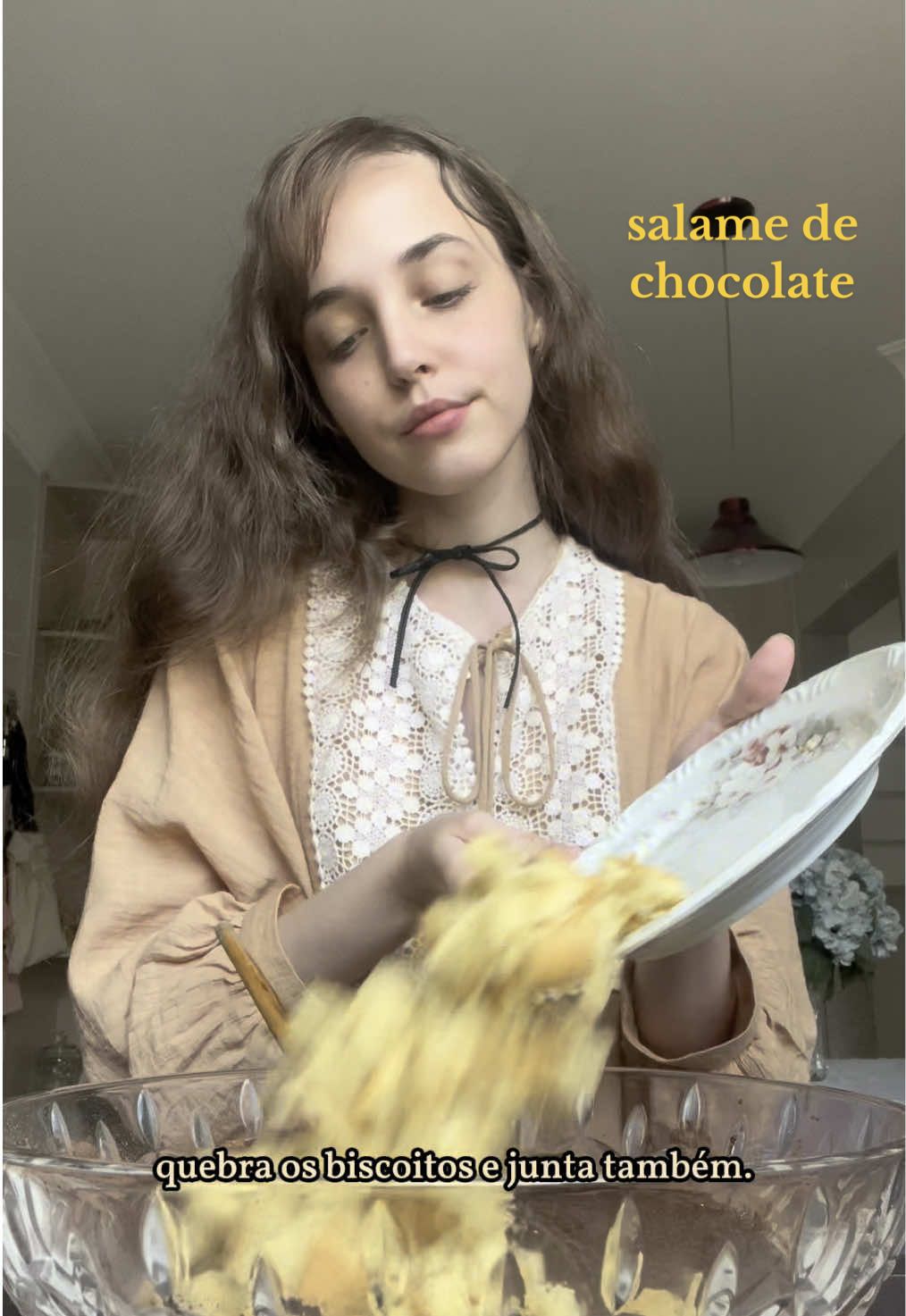 VOLTEI A primeira vez que vi esse doce foi justamente em uma charcutaria artesanal de uma cidadezinha turística aqui do ES. Li o nome e fiquei apavorada #TikTokReceita #receita #culinaria #sobremesa #palhaitaliana #vintage 