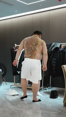 Mỗi ngày một phong cách#tienoderquangchau #bigsize #quầnáocaocấp #viralvideo #mỗingàymộtoutfit 