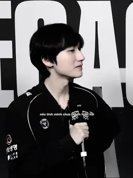 Lại là cái cảm giác em ấy phải nuốt nước mắt ngược vào trong để ngăn không cho nước mắt trào ra… #Peanut #hanwangho 