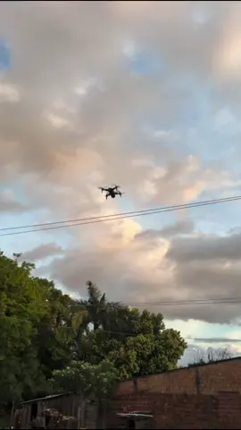 Mandei o drone na distância máxima, será que volta ?😱😨#drone #xt505 #longrange #gps #tiktokshop 