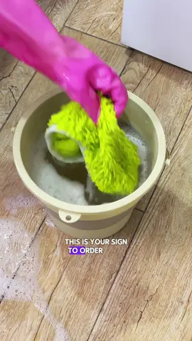 Are You Using Your Swiffer to Its Fullest? 🤔#SaveMoney #warmupforholidays #swiffer #lifetips #CleanTok 