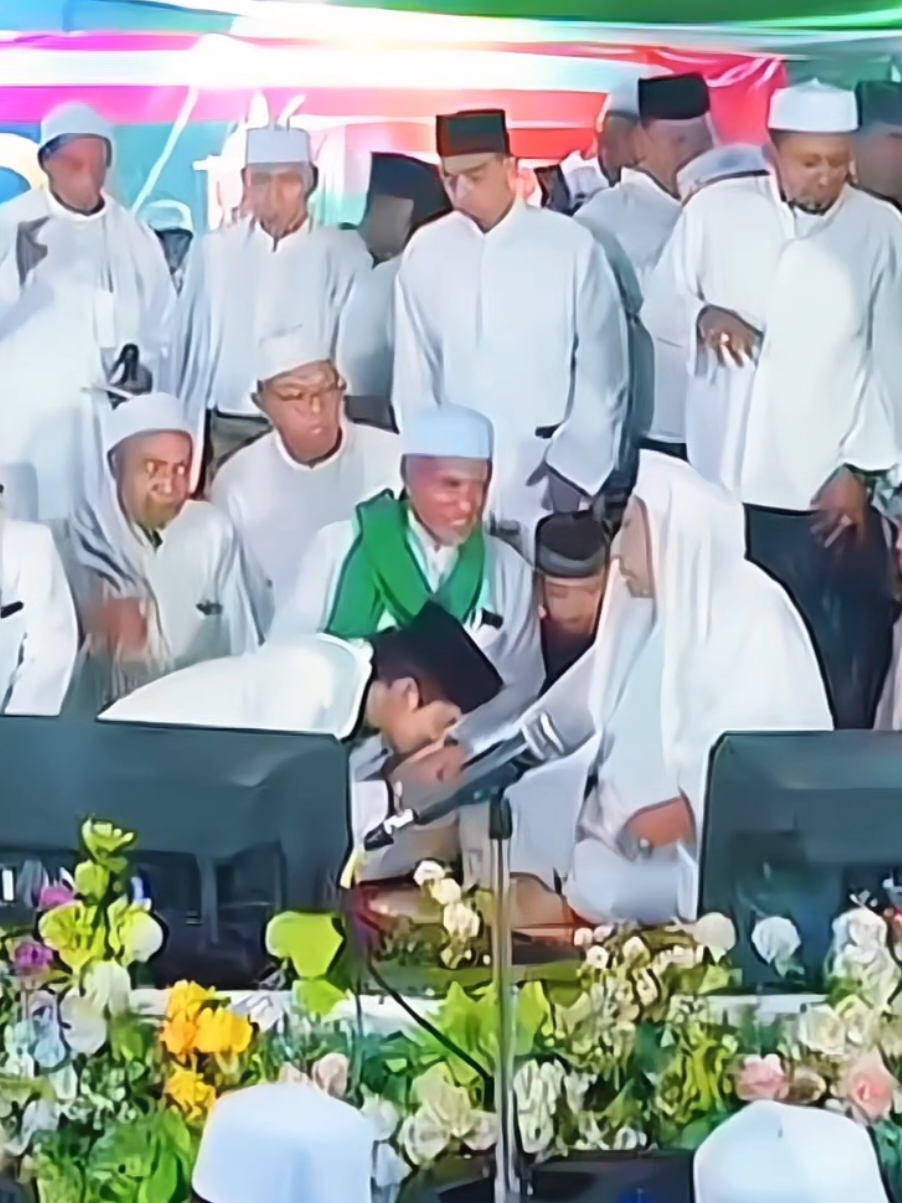 Guru sekaligus Kakek habib zaidan ahlan wesahlan 🌸🌸#zaidanyahyaaofficial 