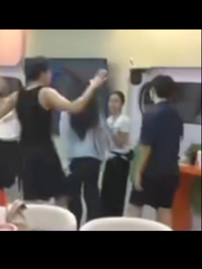 Clifford praising caprice, apir na naudlot pa HAHAHAHA malabo ang quality malinaw ang chemistry  #pbbcollab #johnclifford #capricecayetano #capford 