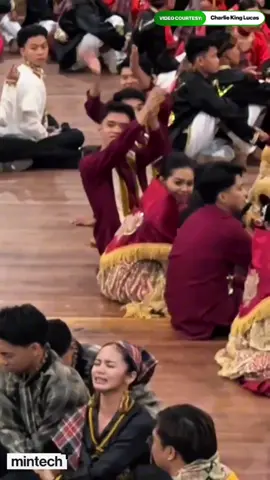 WATCH | 𝗕𝗮𝗰𝗸-𝘁𝗼-𝗕𝗮𝗰𝗸 𝗚𝗹𝗼𝗿𝘆: 𝗧𝗵𝗲 𝗖𝗿𝗼𝘄𝗻𝗶𝗻𝗴 𝗠𝗼𝗺𝗲𝗻𝘁 𝗼𝗳 𝗨𝗦𝗠 𝗜𝗻𝗱𝗶𝗴𝗲𝗻𝗼𝘂𝘀 𝗗𝗮𝗻𝗰𝗲 𝗮𝘁 𝗠𝗔𝗦𝗧𝗦 𝟮𝟬𝟮𝟱 Witness the golden legacy continue as the University of Southern Mindanao (USM) Indigenous Dance Team reclaims their throne, earning a back-to-back championship in the Indigenous Dance Competition at MASTS 2025. Their powerful performance, “Dumendingan Dance,” stirred emotions and pride as they were once again hailed as champions—marking another historic win for the team and for the University. #TheMindanaoTech #MT70Years  #MASTS2025 #indigenousdance  #fyp  ‎✍️: Zab Usman 💻: Johnwayne Sales  ‎Video Courtesy: Charlie King Lucas /via Facebook