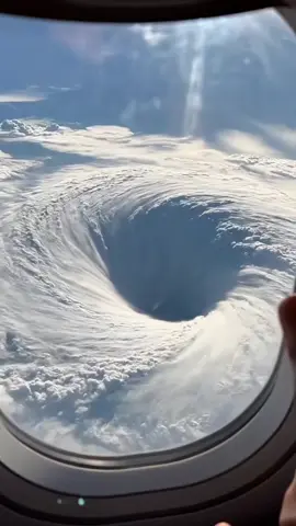 El ojo del huracán Melissa hoy martes #cuba #jamaicantiktok🇯🇲viral #bahamas #huracan 