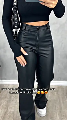 Essa calça e tudo 😍😍 #couro #calça #modafeminina #pantalona #wideleg 