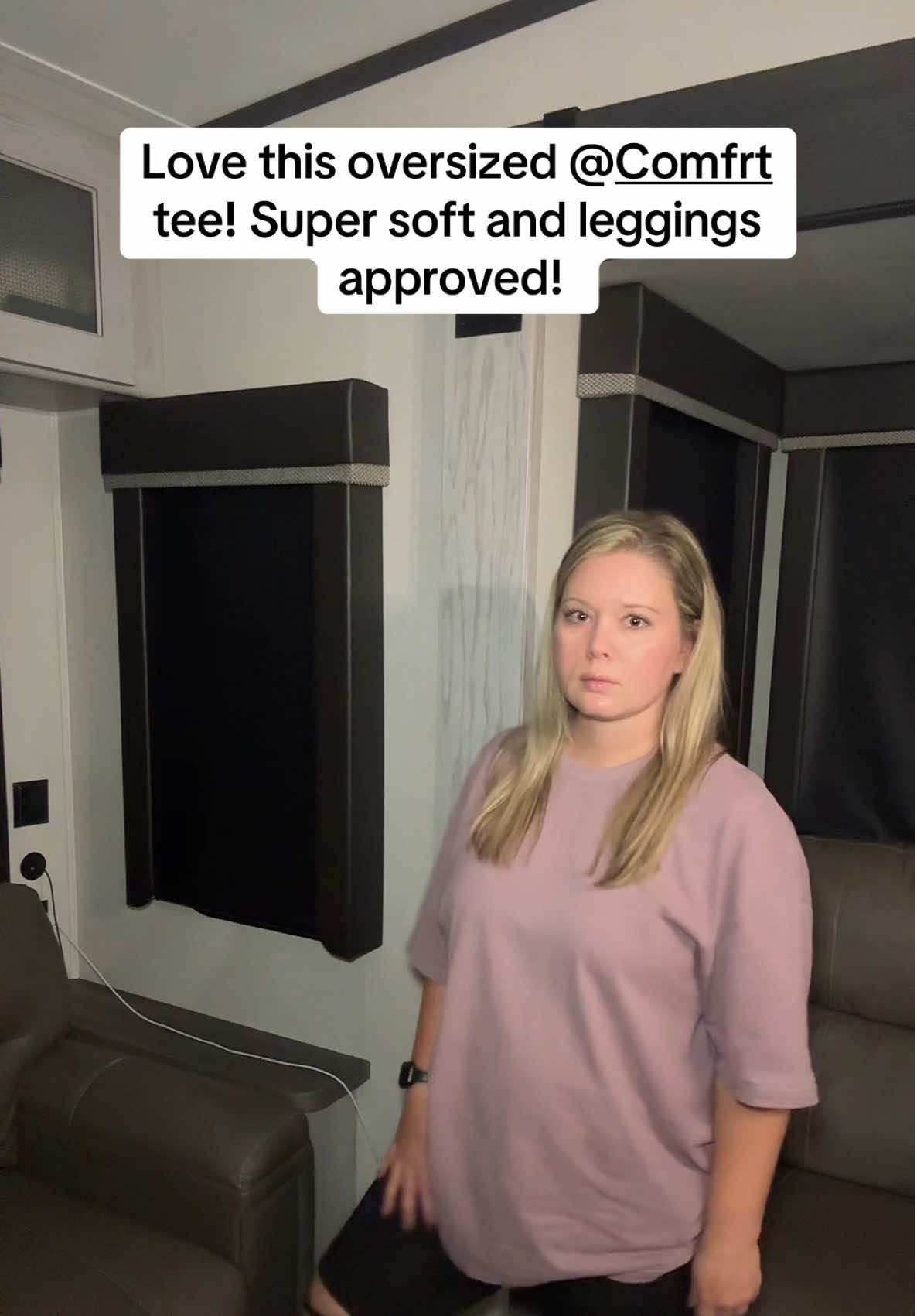 #oversizedshirt #oversizedtshirt #comfyclothes #comfrt #womensfashion 