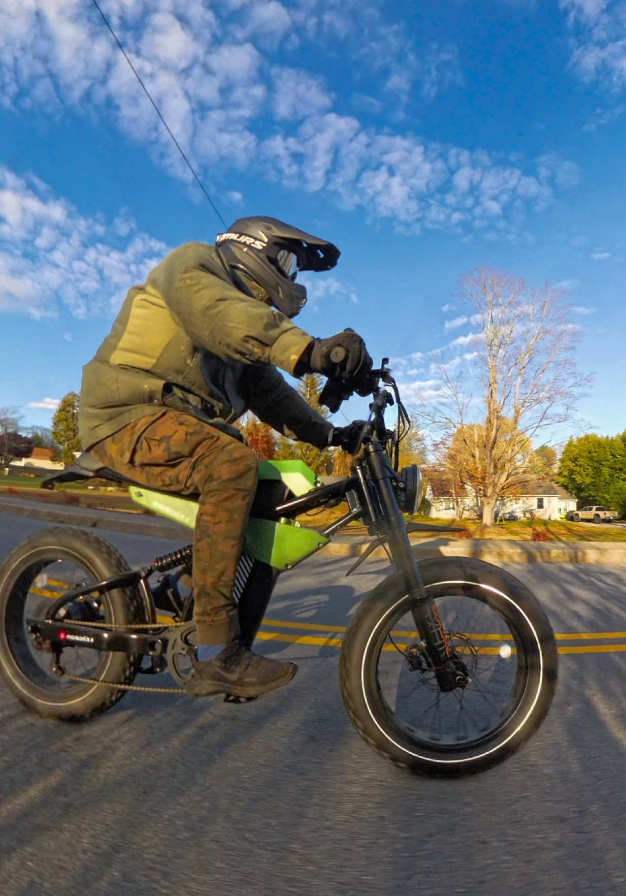 Reviewing the ant6 28-30mph. Great commuter ebike or trail riding. we have many different electric bikes in our shop. Come check out all the different options bikes that range from 25 to 55 mph. #ebike #dirtbike #motorbike #wheelie  