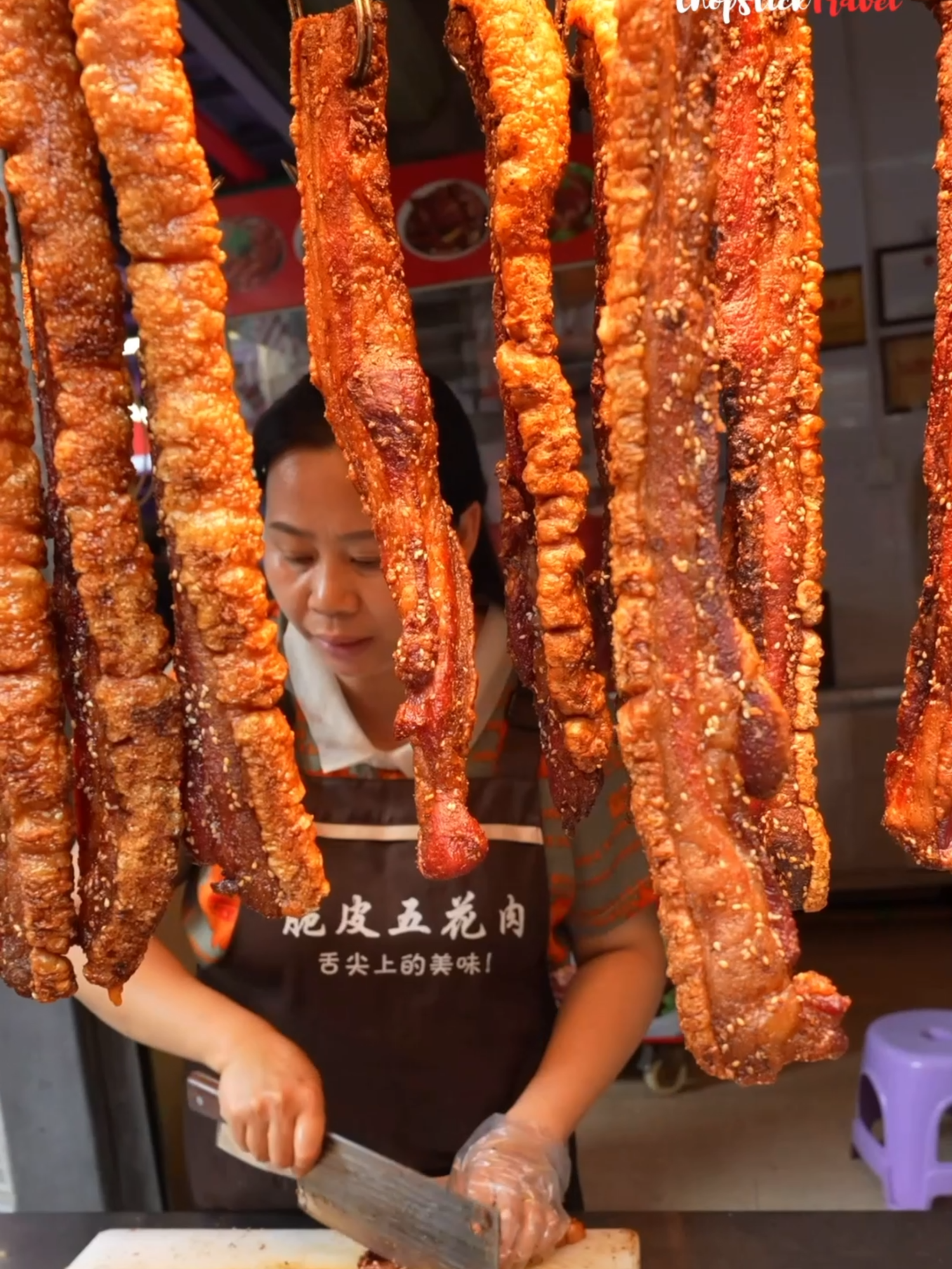 Kunming's Crispy Pork Curtain! 🇨🇳 Pick any piece you want!! #kunming #streetfood #chinesefood #chopsticktravel
