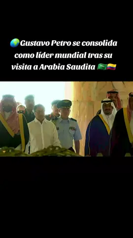 El presidente Gustavo Petro (@petrogustavo) llegó a Riad y se reunió con Mohamed bin Salman, príncipe heredero del Reino de Arabia Saudita. 🤝 Esta visita busca fortalecer las relaciones bilaterales y reafirmar la proyección internacional de Colombia en Medio Oriente. 🌍 Petro continúa posicionándose como un líder global que impulsa la soberanía, el diálogo y la cooperación entre naciones. #GustavoPetro #LíderMundial #ColombiaEnElMundo #ArabiaSaudita #PolíticaExterior