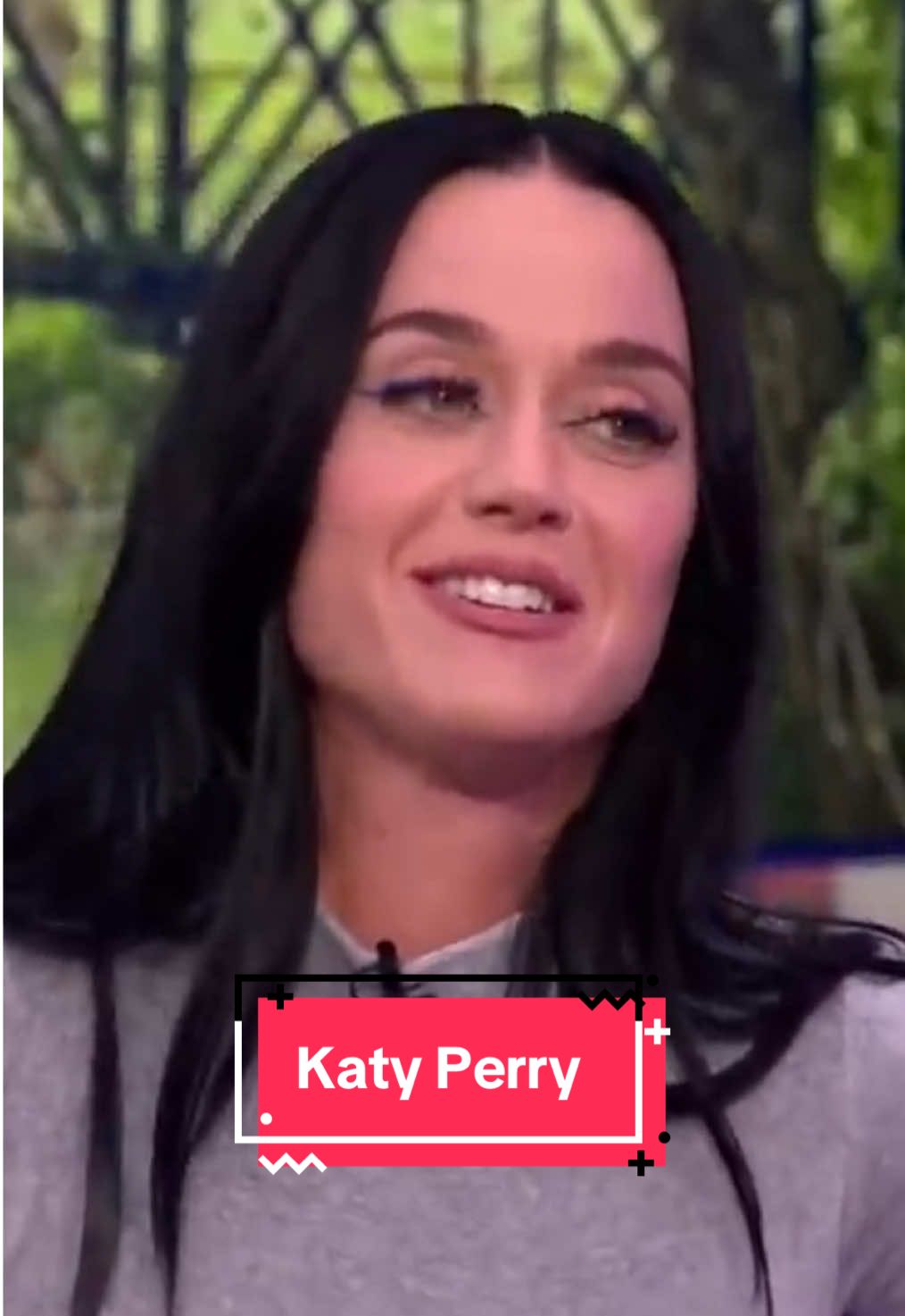Watch Katy Perry realize her daughter is a genius manipulator. 😈 #katyperry #motherhood #celebrityinterview #mommoments #mommy 