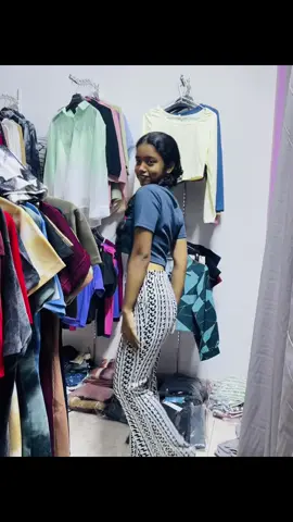 New pant 📥💛#onlineshopping #nenafashionhouse #newstock ##fypage @JANADHI LANKATHILAKA 