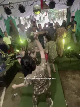 Hướng nội quẩy đồ bà ngoại🥴#capcut #quaydamcuoi #damcuoi #dobangoai #xh 