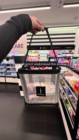 Ouuuu I love a Sephora haul!!! Who’s excited for the Sephora sale?! I want to go back and get more goodies 🤭  #sephora #sephorasale #makeup #sephorahaul @@Glossier@@YSL Beauty@@Westman-Atelier@@Alpyn Beauty@@Charlotte Tilbury@@Huda Beauty