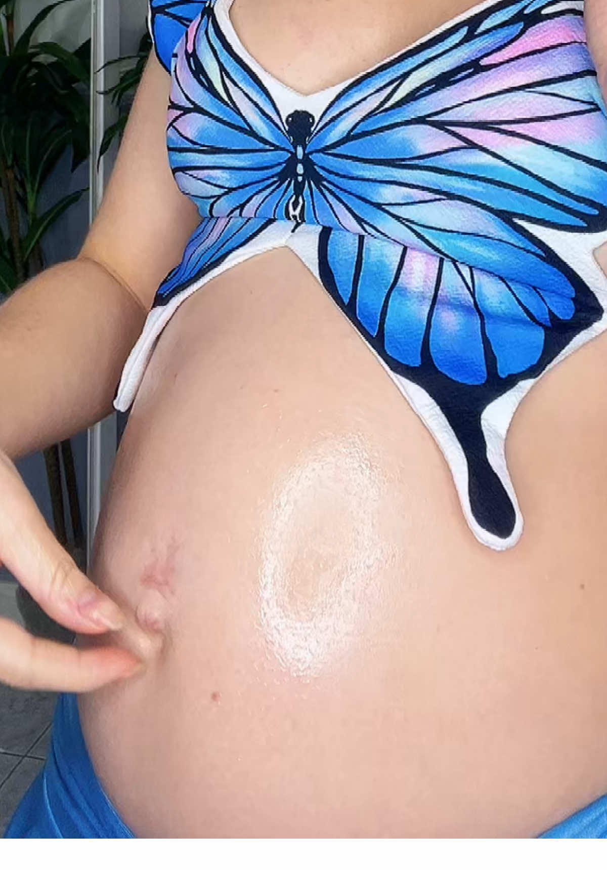 Así de simple está ella traga y traga 😂😂😂😂#lareinadelacomediaestrella 