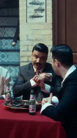 شلي بوجودك الله موجود …                                  🔻سويتك إنسان  - حمزه المحمداوي                   #سويتك_انسان#حمزه_المحمداوي #اغاني #جديد #اكسبلور #العراق #الخليج @حمزة المحمداوي 