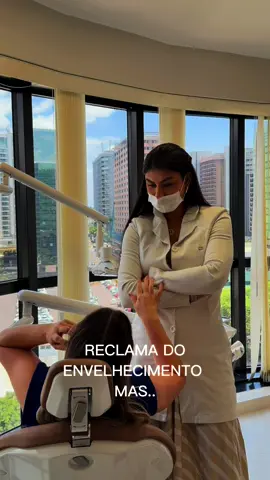 🫣 Reclama do envelhecimento mas… ❌ Não faz botox ❌ Não passa protetor solar ❌ Não tem rotina de skincare ❌ Não bebe água ❌ Não faz bioestimulador de colágeno 💬 Envelhecer bem exige constância — não existe milagre, existe cuidado diário e escolhas inteligentes. ✨ 💉 O segredo não está em parecer outra pessoa, mas em cuidar de si todos os dias para envelhecer com leveza, naturalidade e autoestima. 🌿 #HarmonizacaoFacial #BelezaNatural #CuidadosComARosto #Autoestima #EnvelhecerBem   