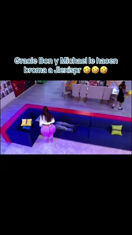 Gracie Bon y Michael le hacen broma a Jlexispr. #graciebon #jlexispr1 #michael #santiagomatias #alofoke 