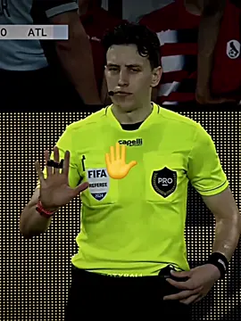 This referee’s voice is different 🥶🔥 #fyp #football #referee 