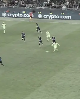 ماذا لو فعلها برشلونة 💔 #رافينيا #برشلونة #ميسي #بيدري #فرمين 