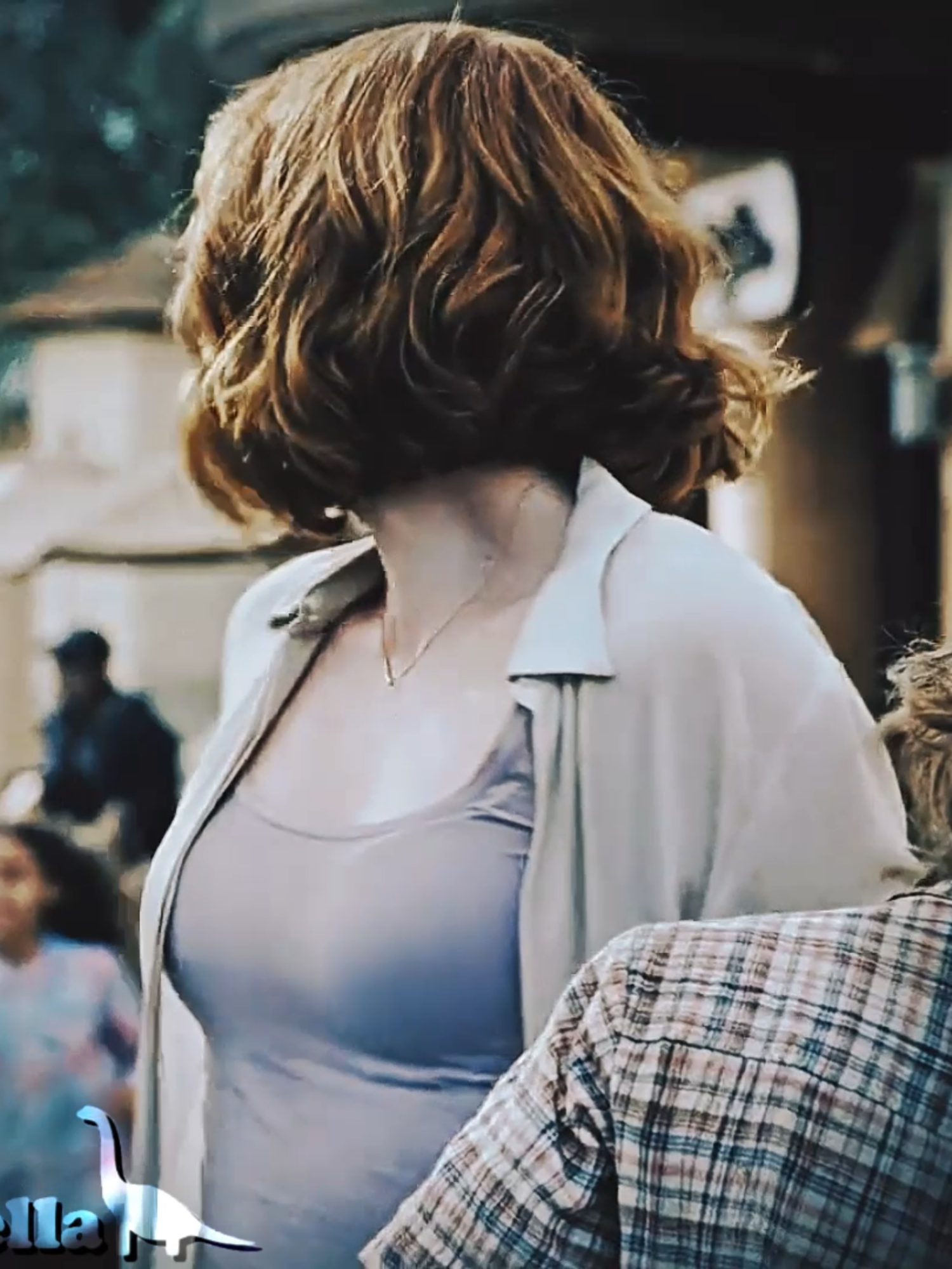 Sorry for not posting, Ive been busyyy Scp: @mrgxedits  Song: @moonsaudios // Golden Brown - The Stranglers IB: @gvan0e  #jurassic #jurassicworld #jurassicworldedit #jurassicpark #clairedearing #clairedearingedit #brycedallashoward #goldenbrown #aestheticedits #whatif #edit #edits #editing #editor #CapCut #capcut #capcutedit #capcutdesktop #viral #fyp #byee