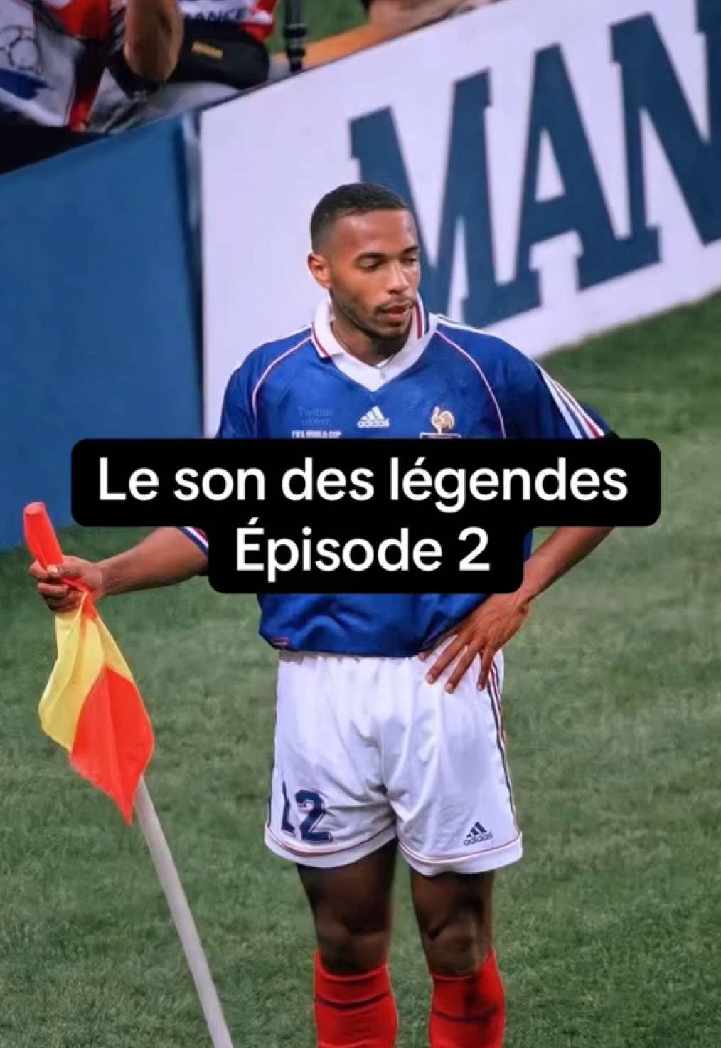 Le son des légendes épisode 2 : THIERRY HENRY ⚽️ Il a tout connu… sauf le Ballon d’Or. Certains héros n’ont pas besoin de trophée pour être éternels.#m3lovibe #lesonde #henry #Foot #ia 