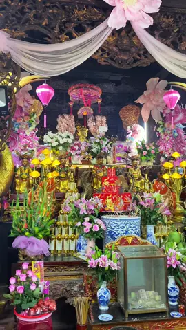 Cung nghinh khánh tiệc Cô Suối Rồng (Hay còn gọi là Cô Chín Sòng Sơn ) Tại Đền Long Sơn- Đồ Sơn - Hải Phòng.Họ Đào con nhất tâm về cửa lễ cô ạ #hầu_đồng_việt_nam #cô_chín_sòng_sơn #tín_ngưỡng_thờ_mẫu 