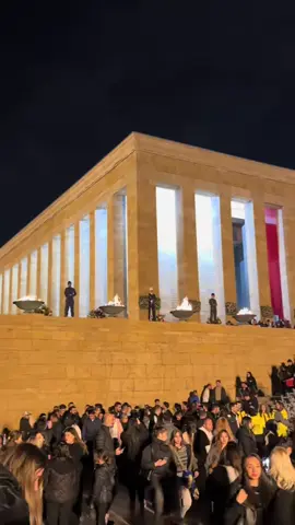 “𝑪𝑼𝑴𝑯𝑼𝑹𝑰̂𝒀𝑬𝑻,𝑭𝑰̇𝑲𝑹𝑰̇ 𝑯𝑼̈𝑹,𝑽𝑰̇𝑪𝑫𝑨𝑵𝑰 𝑯𝑼̈𝑹,𝑰̇𝑹𝑭𝑨𝑵𝑰 𝑯𝑼̈𝑹 𝑵𝑬𝑺𝑰̇𝑳𝑳𝑬𝑹 𝑰̇𝑺𝑻𝑬𝑹“#cumhuriyetbayramıkutluolsun🇹🇷 #anıtkabir #fyppppppppppppppppppppppp #mustafakemalpaşa🇹🇷 #anıtkabirziyareti29ekim🇹🇷🇹🇷🇹🇷 