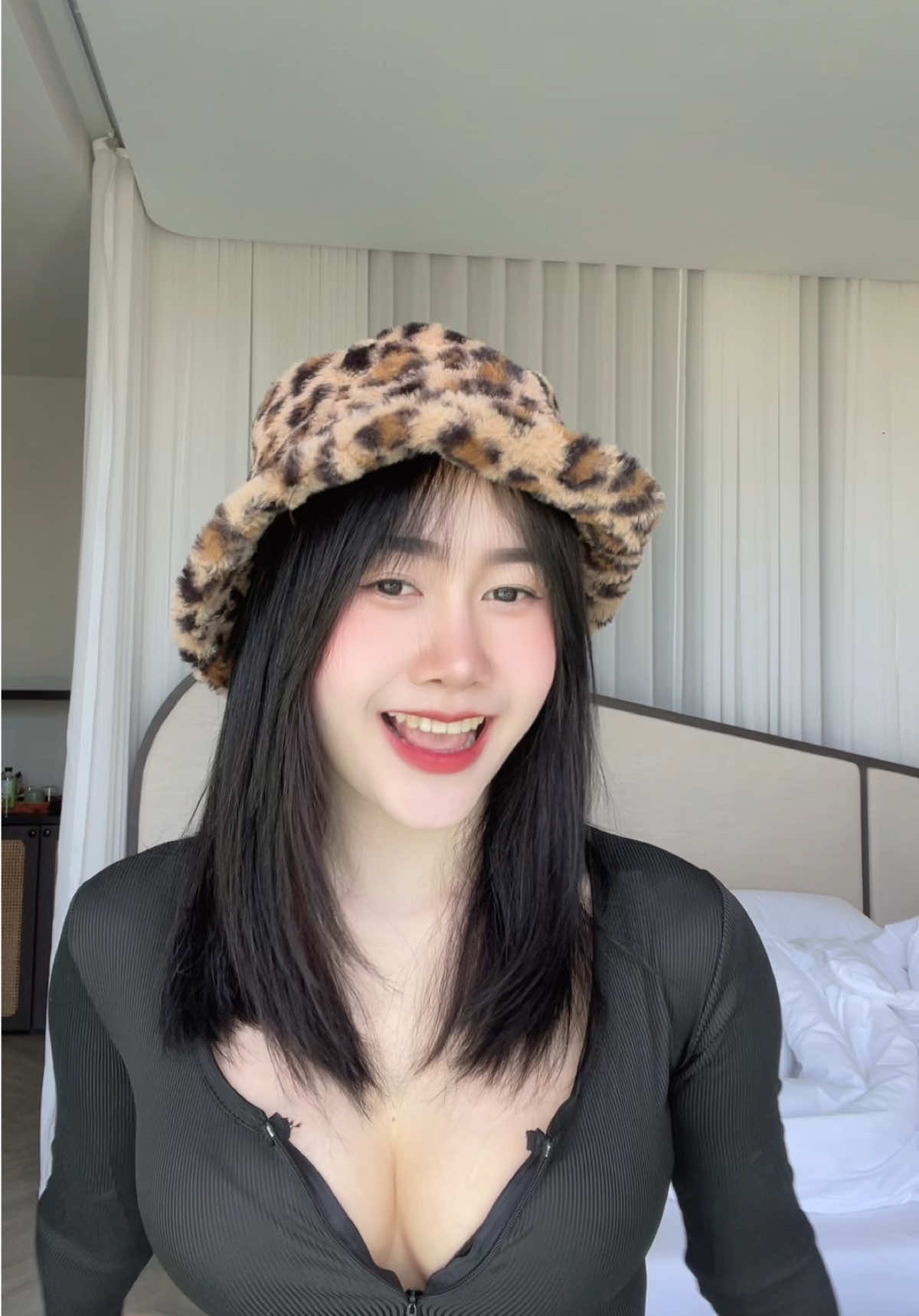 พี่บ่าวพี่บ่าว น้องสาวสวยหม้ายยย😆😘 