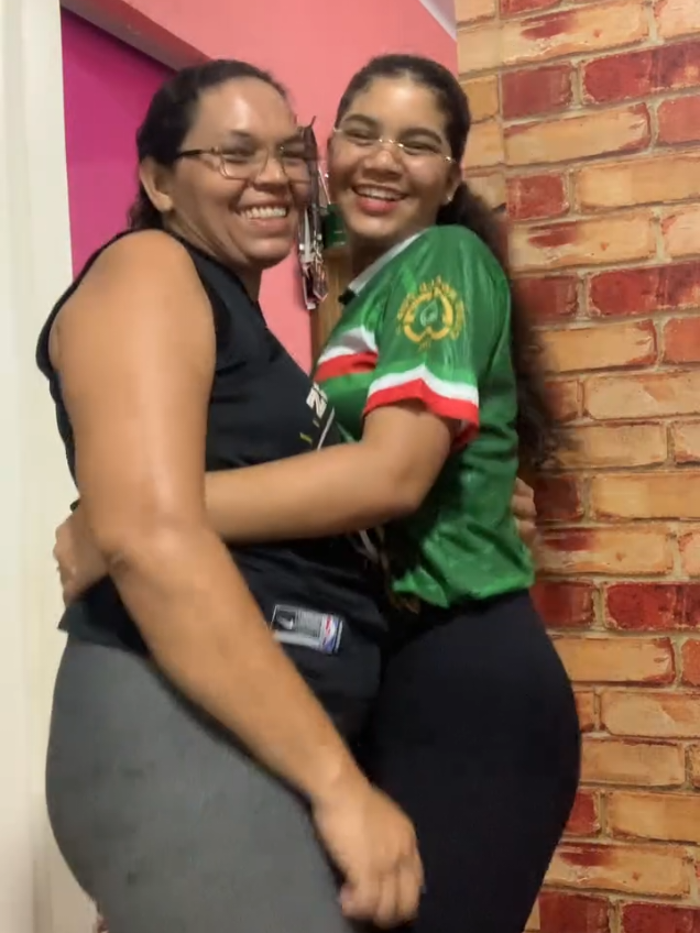 Dançando com a mamãe!!  @𝗥𝗮𝗶𝗹𝗲𝗻𝗮𝘀𝗵𝗼𝘄𝗼𝗳𝗰 @𝗥𝗮𝗶𝗹𝗲𝗻𝗮𝘀𝗵𝗼𝘄𝗼𝗳𝗰 @𝗥𝗮𝗶𝗹𝗲𝗻𝗮𝘀𝗵𝗼𝘄𝗼𝗳𝗰  #railenashow #teresina #morena #moreninha #mamãe 