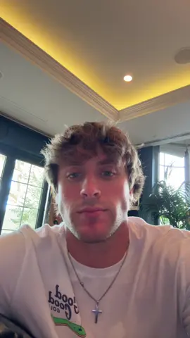 LA adventures off to a rough start