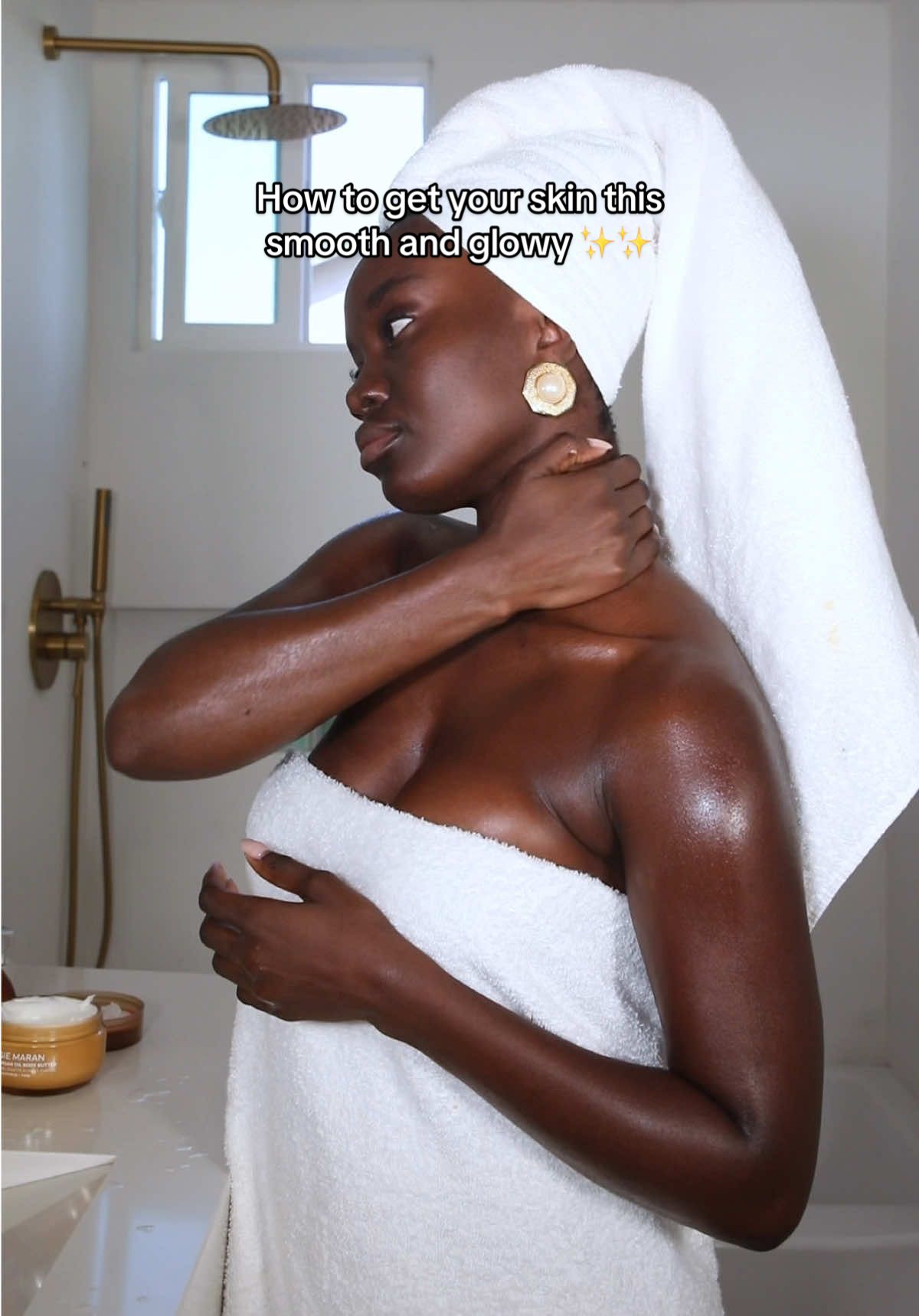 How to get your skin this smooth and glistening (glowy) ✨✨✨ Using @kcurlsys scalp and body scrub + the aloe infused oil    @Josie Maran Argan body butter  @Aveeno body oil mist  #bodycareroutine #glowyskin #bodyscrub #GlowUp #naturalhair 