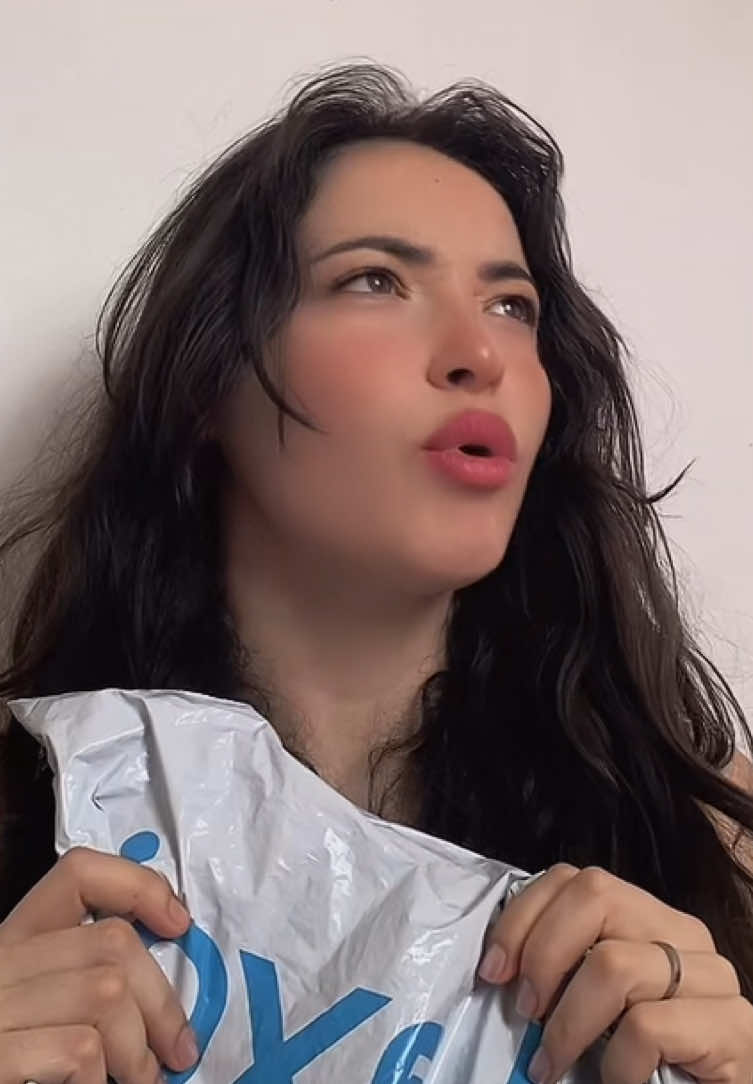 Meu drink azulzinho chegoooou  Vamos abrir juntos????