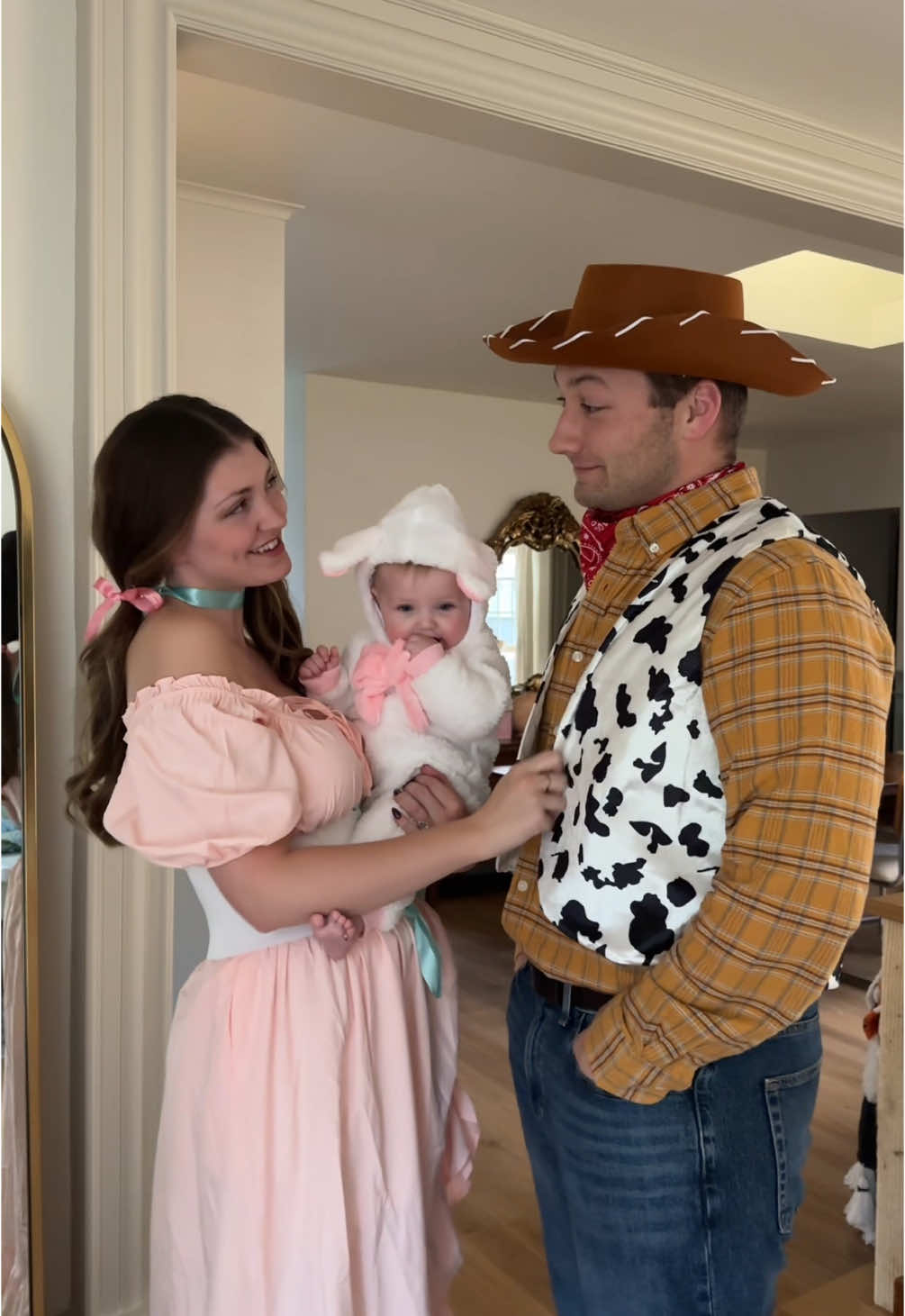 cringing at this, but obsessed with this year’s costumes 🥹💖 ##littleboopeep##littlebopeepcostume##toystory##woodycostume##familycostume