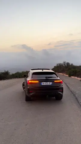 #الشعب_الصيني_ماله_حل😂😂 #audi_q3 #برج_بعرريج_سطيف_عنابة_بسكرة_باتنة_سكيكدة #1m #fyapageシvirul 